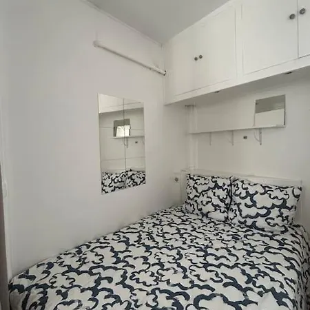 Your Parisian 10 Min Walk From Eiffel Tower Lejlighed