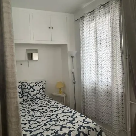 Your Parisian 10 Min Walk From Eiffel Tower Apartment Paris