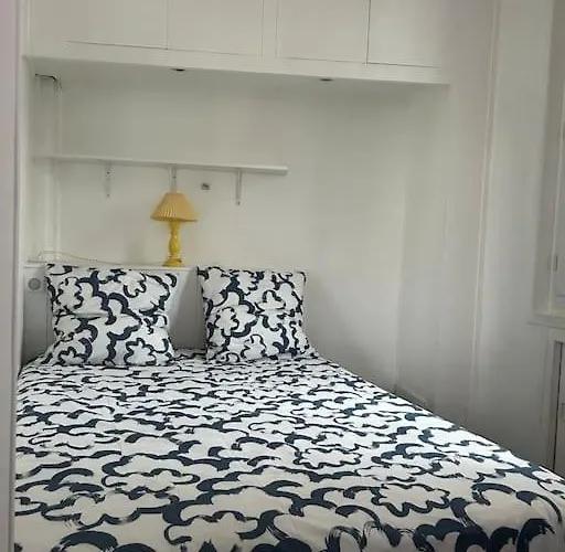 Appartamento Your Parisian 10 Min Walk From Eiffel Tower *